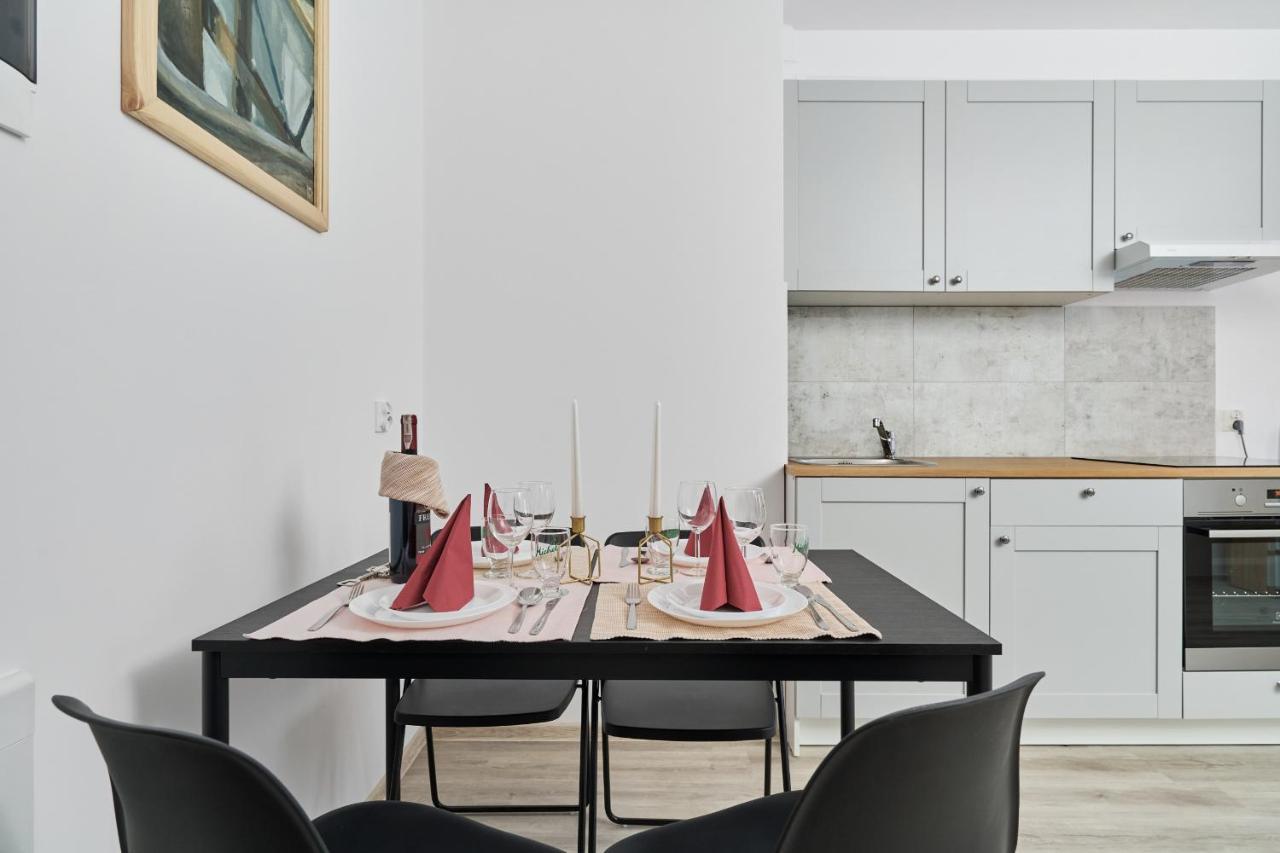 Drabika Apartment Balcony & Private Parking Wroclaw By Noclegi Renters 외부 사진