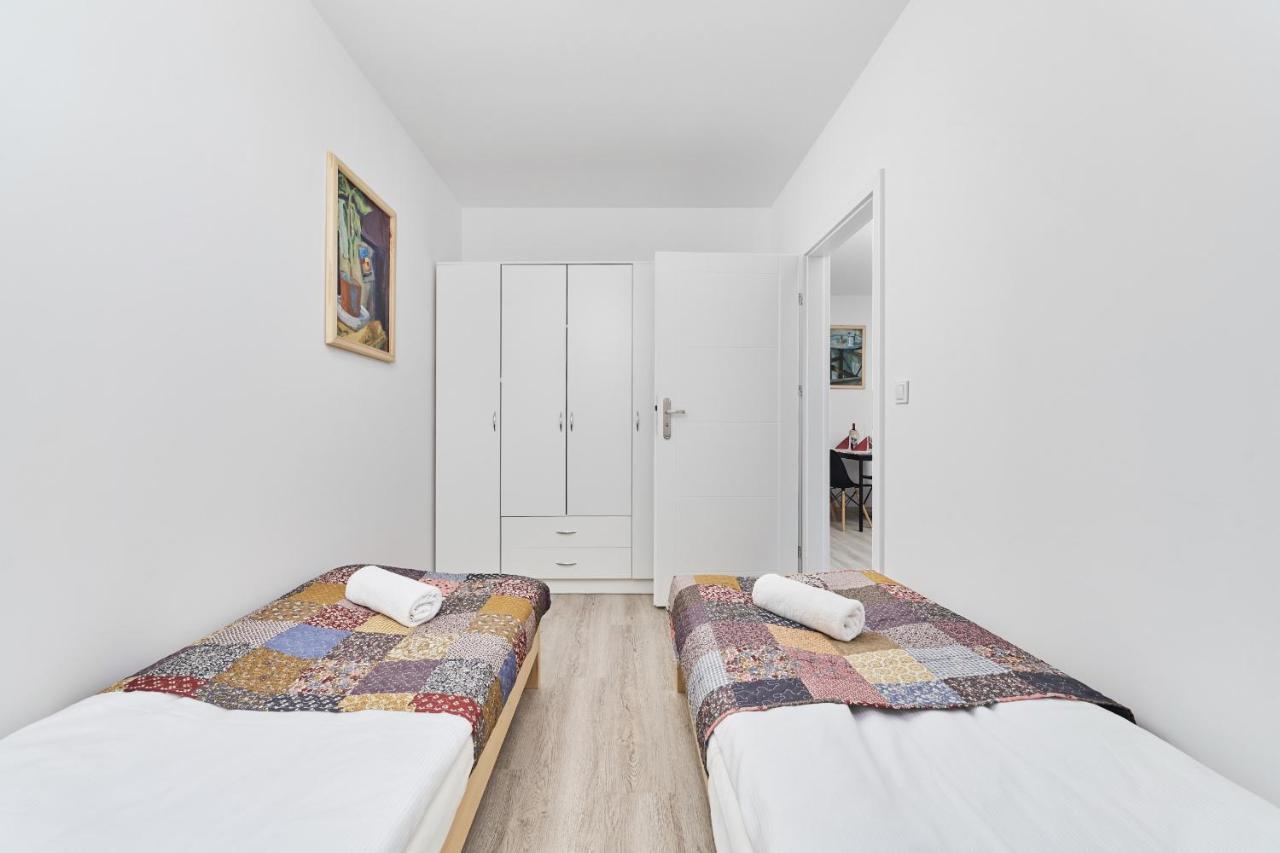 Drabika Apartment Balcony & Private Parking Wroclaw By Noclegi Renters 외부 사진