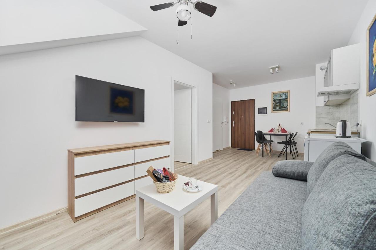 Drabika Apartment Balcony & Private Parking Wroclaw By Noclegi Renters 외부 사진